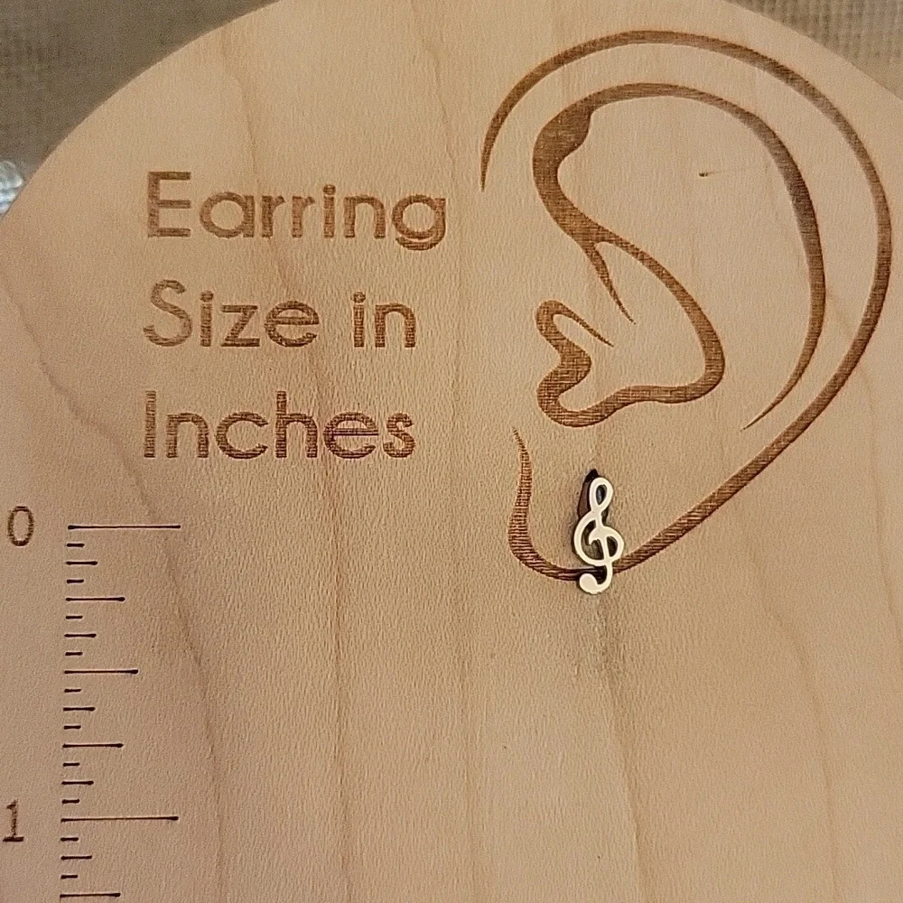 MUSICAL NOTE STUD EARRINGS